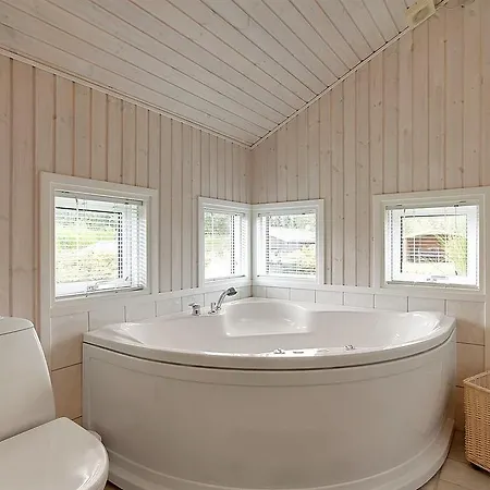 Semesterbostad Three-bedroom Holiday Sneppevej 06 Kare