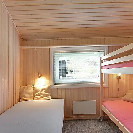 Three-bedroom Holiday Sneppevej 06 * Kare