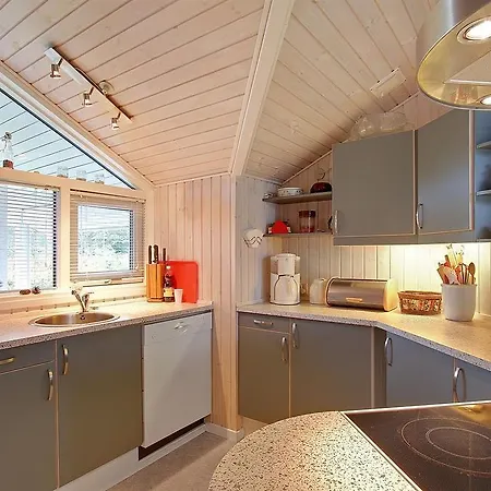 Three-bedroom Holiday Sneppevej 06 * Kare